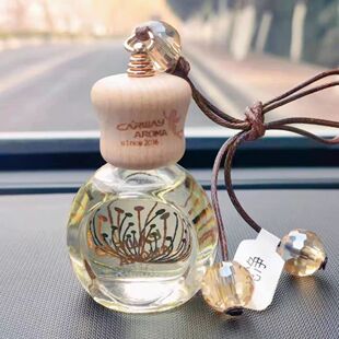 香飘万家汽车内用品香水车载精油挂饰挂件自然淡香除异味车用香薰