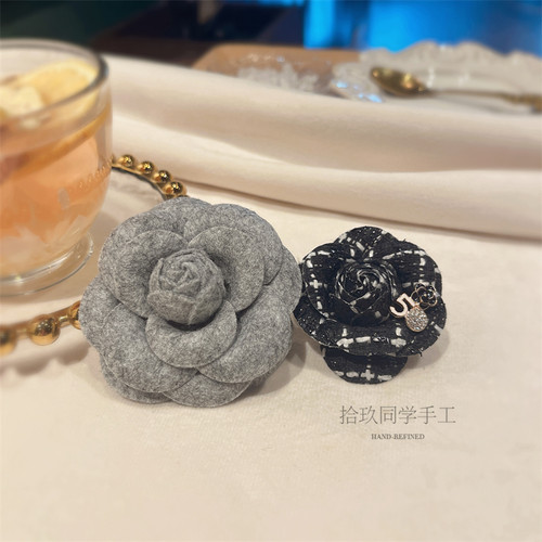 车迟恩黑色气质高级感花朵胸针