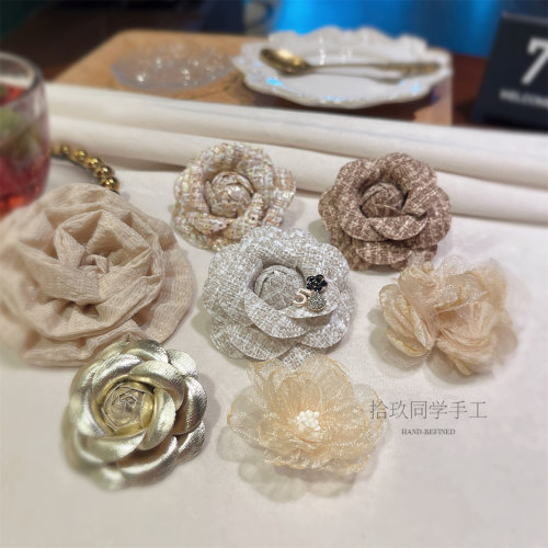 秋冬大地色法式山茶花胸针