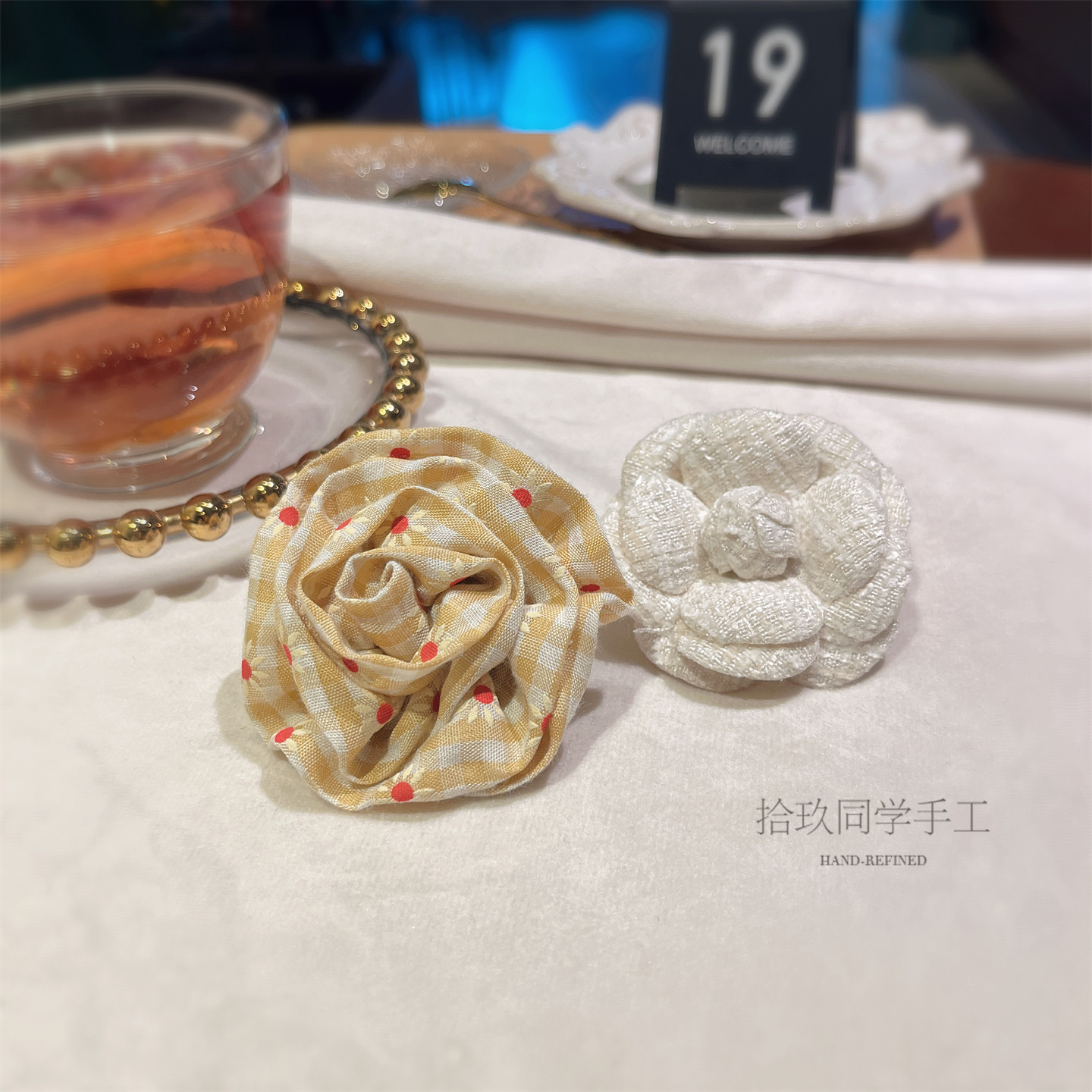 春夏黄色布艺小众设计胸花图片