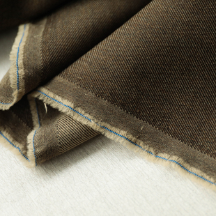 日本进口薄款复古褐色细腻斜纹微弹哔叽精纺羊毛面料设计师布料