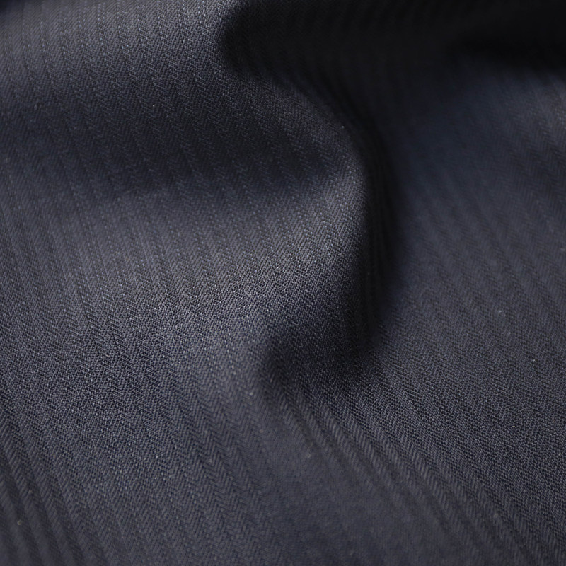 意大利进口薄款黑色人字鱼骨纹细腻高支精纺羊毛面料设计师布料