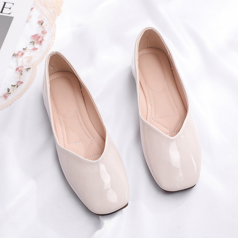 无根懒人皮制单鞋女2025年夏季新款软底百搭工作鞋休闲平底豆豆