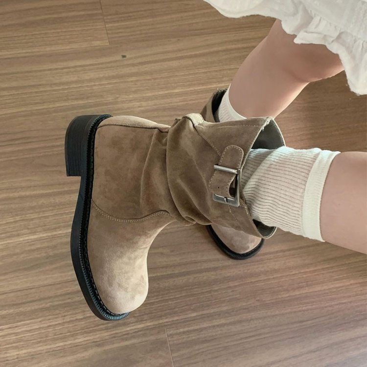 平底短靴女2025秋季新款英伦风马丁靴超火堆堆靴秋冬西部牛仔