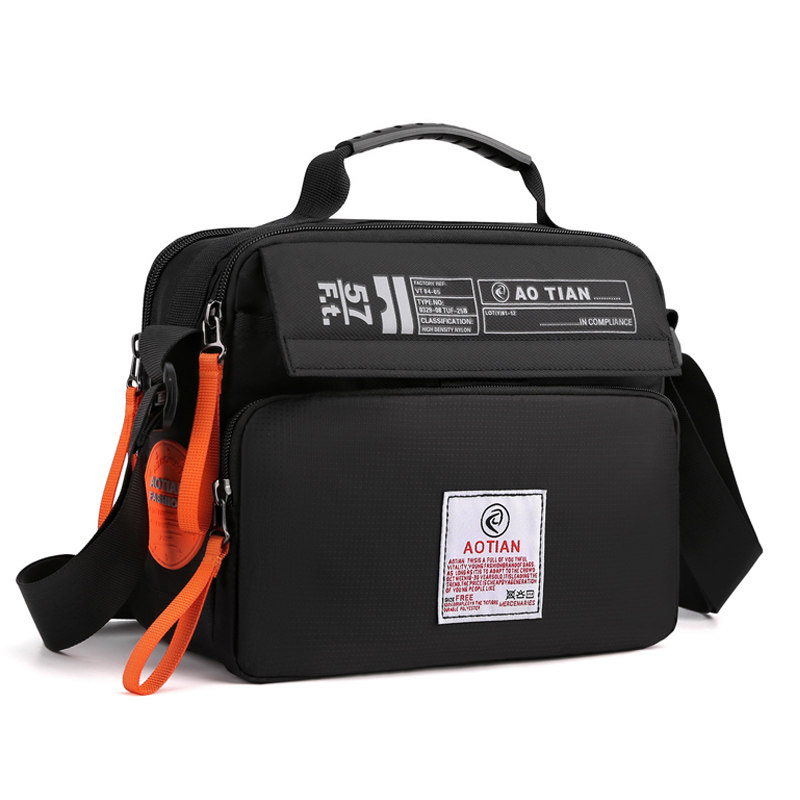 日系斜挎包男 单肩工装大容量潮牌邮差包包背包休闲挎包ins潮男包