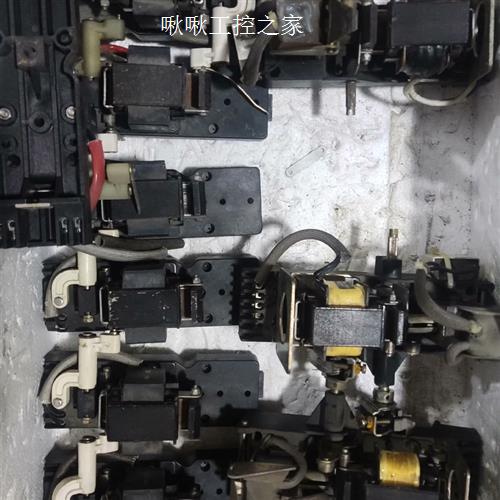 ABBF开关分合闸线圈,施压线圈,带底座,有十几套,有喜欢老