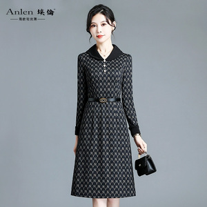埃伦中年连衣裙2023春季新款妈妈装格子气质长袖打底裙显瘦加厚裙