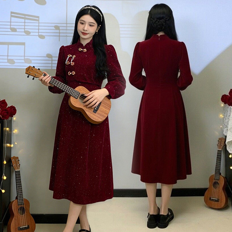 微胖mm法式丝绒红色敬酒服裙子秋冬大码女装高级感新年战袍连衣裙