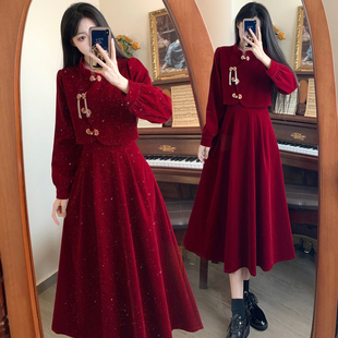 新中式盘扣假两件连衣裙女秋冬大码胖mm高级感红色丝绒敬酒服裙子