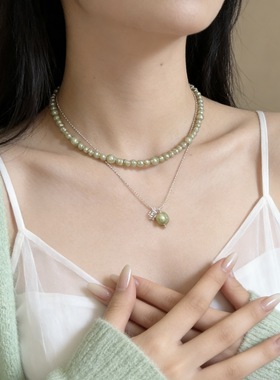 法式绿色珍珠项链女款轻奢小众锁骨链优雅气质百搭颈链配饰