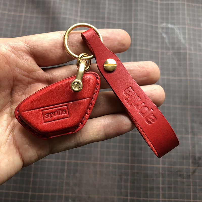 适用钥匙手工摩托车钥匙套牛皮图片