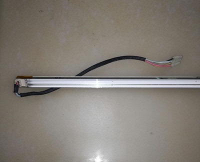 齐美屏 M190A1-L02 Rev.c1 液晶显示器 灯管 灯架 灯条 带架 9MM