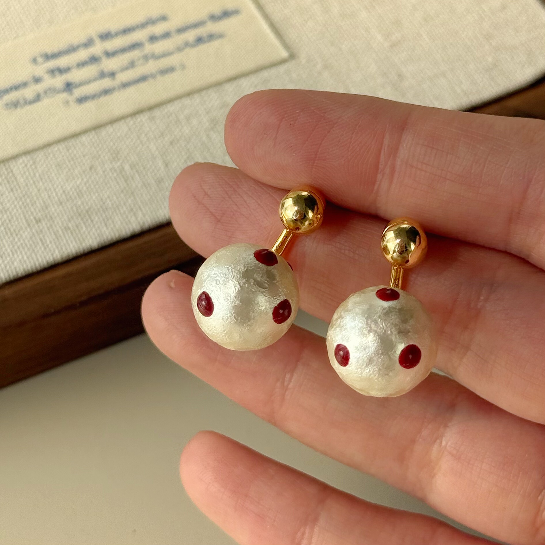 前后戴红色元素波点棉花珍珠耳钉s925银针百搭气质简约高级感耳环