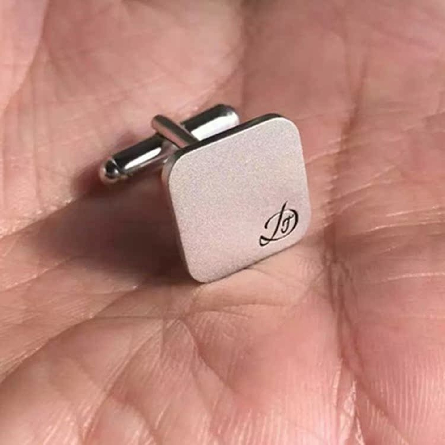 定制字母纯银袖扣商务男轻奢法式衬衫袖口扣名字袖钉老公生日礼物