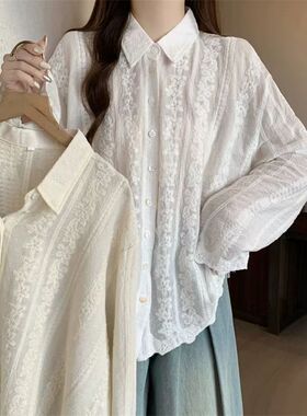 法式高级感蕾丝拼接衬衫女甜美温柔风重工刺绣镂空显瘦气质上衣潮