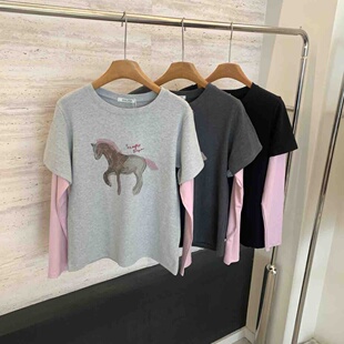 东大门26春新款 卡通小马圆领假二件百搭女士打底衫 长袖T恤上衣