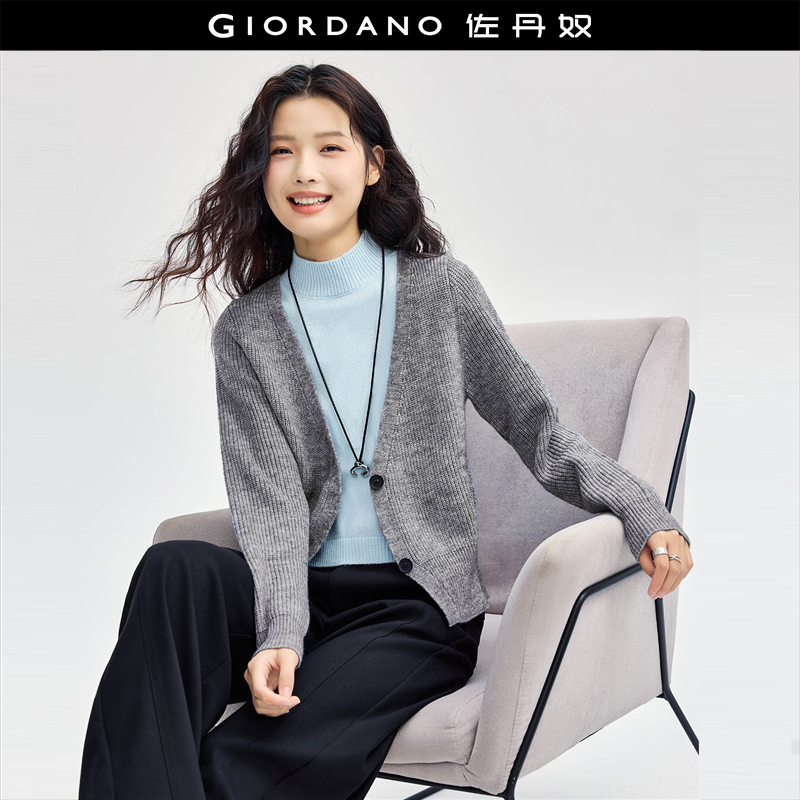 佐丹奴套头半高领假两件针织衫