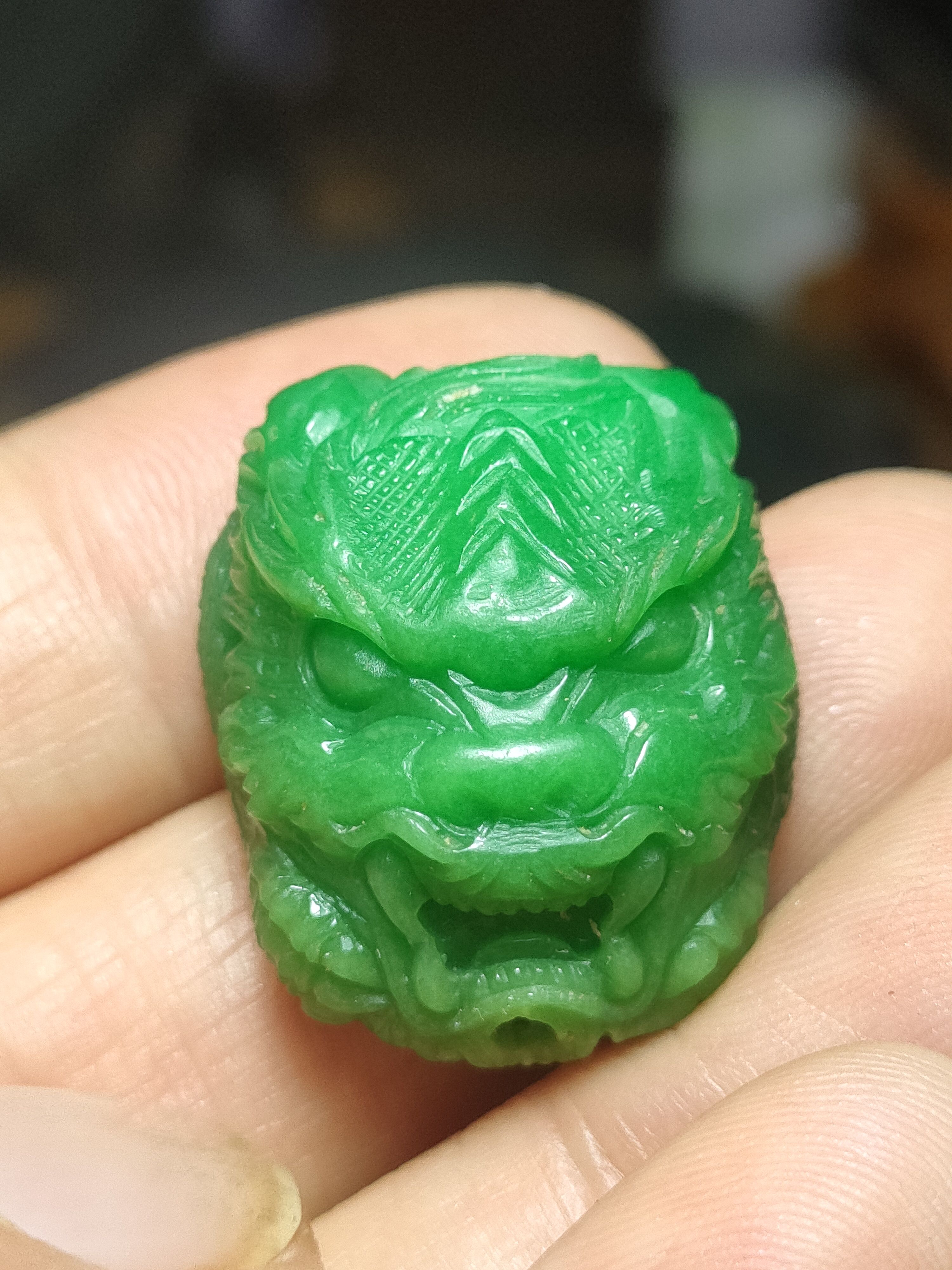 瑞兽绿松石翠绿色原矿高瓷玉化手工细雕支持鉴定假一赔三