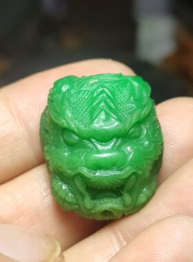 瑞兽绿松石翠绿色原矿高瓷玉化手工细雕支持鉴定假一赔三