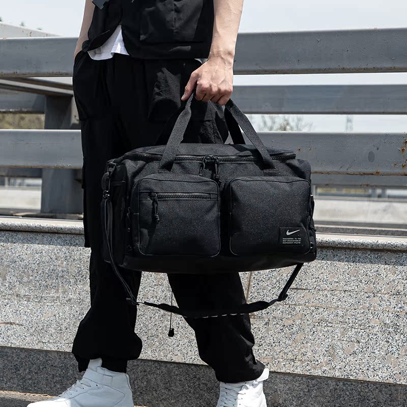 单肩包男气垫包Nike耐克2025夏季新款运动包斜挎包行李包女C
