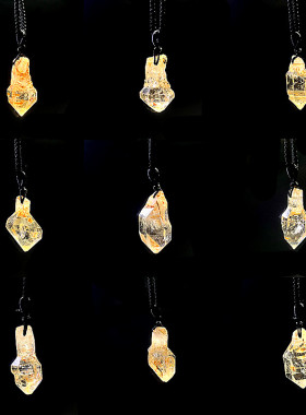 红泥权杖通透小骸骨水晶吊坠