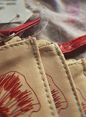 特！68包邮｜出口法国温柔粉色红色花朵pu柔软磨砂卡包零钱包