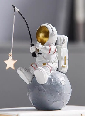 钓星星宇航员太空人桌面酒柜卧室装饰品创意学生礼物树脂摆件定制
