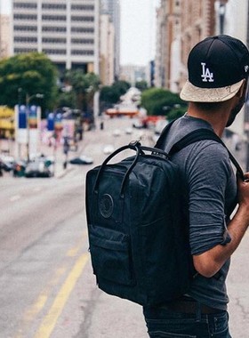 Fjallraven瑞典北极狐no.2帅气黑色双肩背包laptop电脑包15寸男女