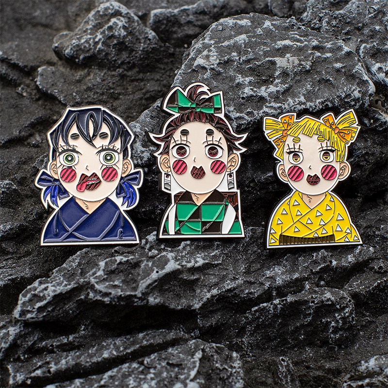 鬼灭之刃徽章周边花街篇金属胸章吧唧背包配饰炭治郎善逸伊之助子