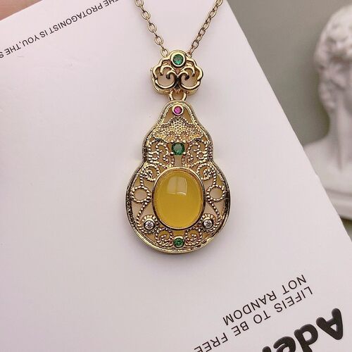 黄玛瑙吊坠玉髓项葫芦镂空
