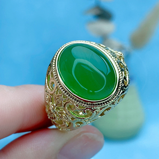 天然满绿玛瑙玉髓蛋面金色戒指时尚 大气镂空款 正品 新款 戒指