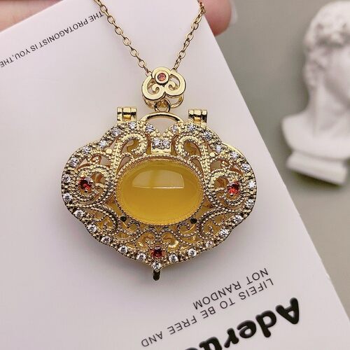 黄玛瑙吊坠玉髓项镶嵌石链
