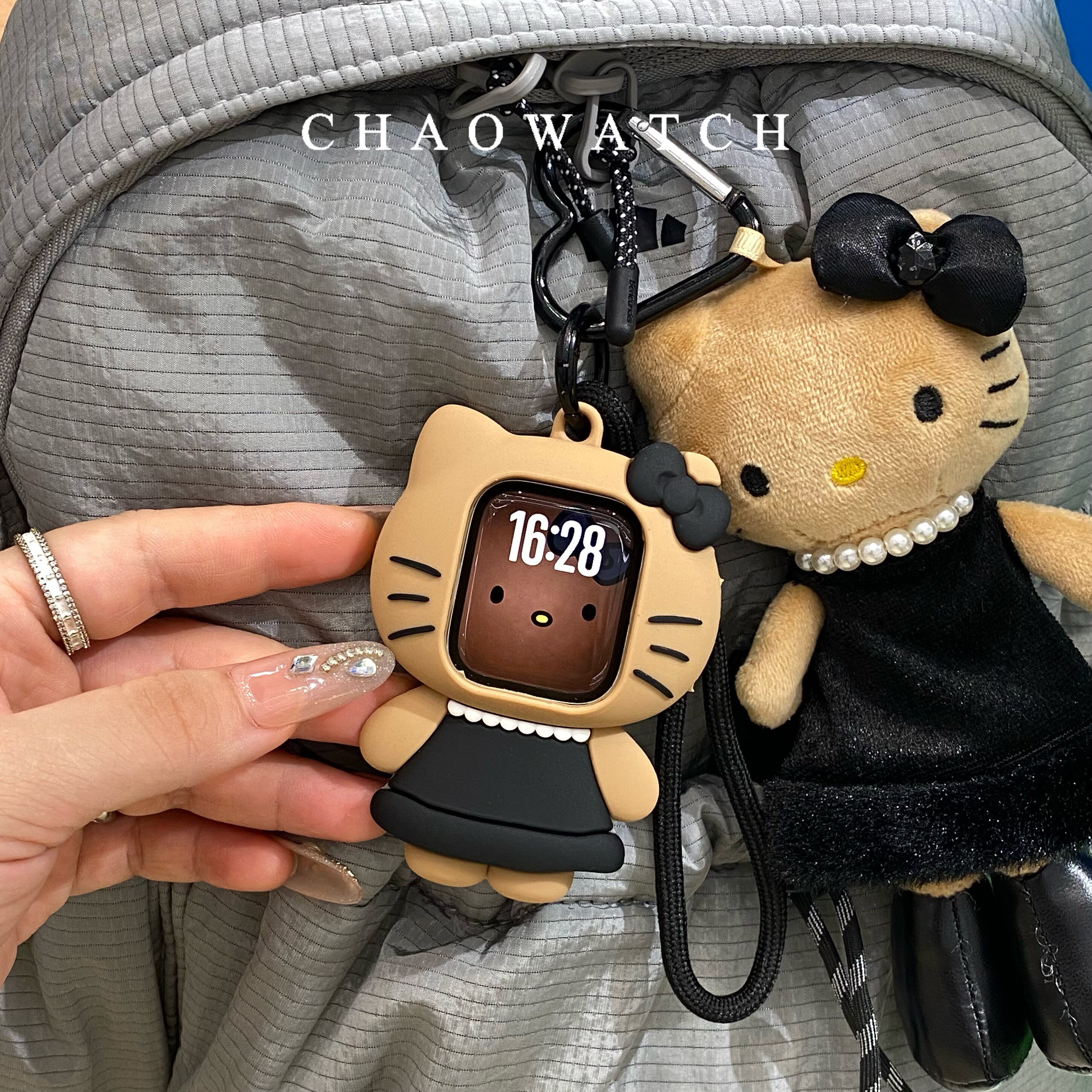 黑裙kitty挂绳式适用于苹果手表s11保护壳iwatchs9876s10代se软套图片