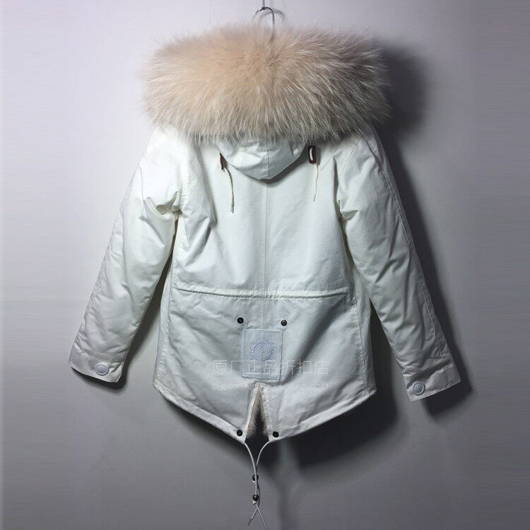 水貂毛派克服MeiFNG街头
