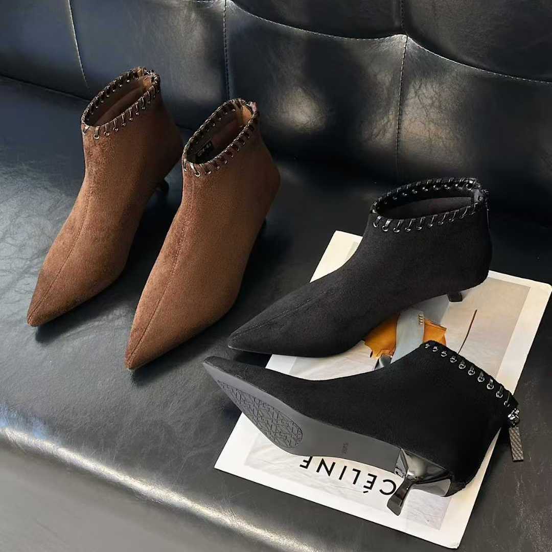 断码清仓靴子秋冬新款女短靴气质百搭软底一脚蹬女靴子25931-9