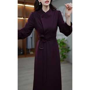 今年流行长袖收腰连衣裙女2026春秋新款妈妈高档气质显瘦纯色裙子