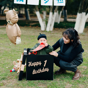 宝宝一周岁生日惊喜礼物盒子场景拍照布置抓周礼盒蝴蝶结纸箱ins