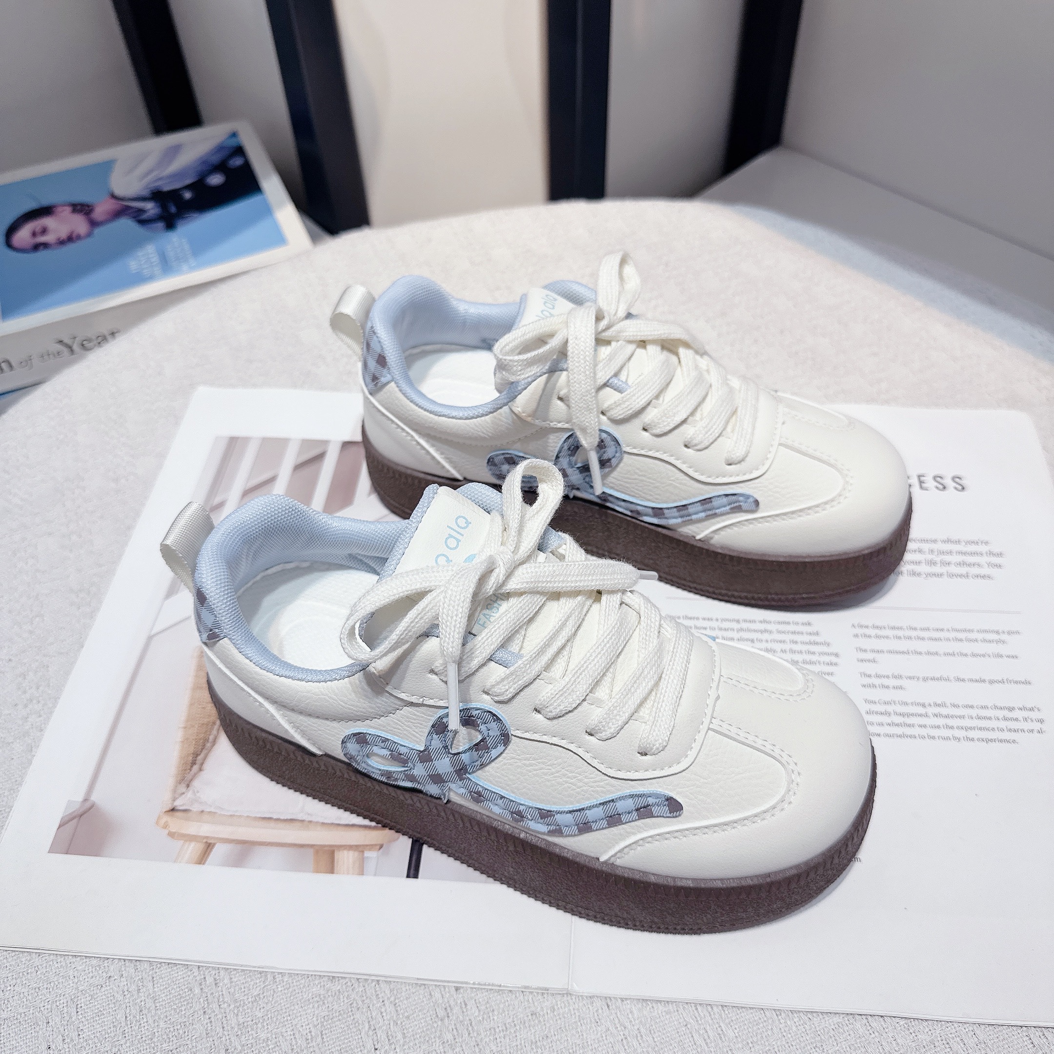 小白鞋女款2025年秋冬季新款ins潮百搭平底运动休闲板鞋学生鞋子