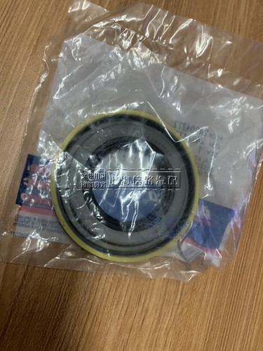 老君越新世纪GL8陆尊自动变速箱油封波箱前油封原装