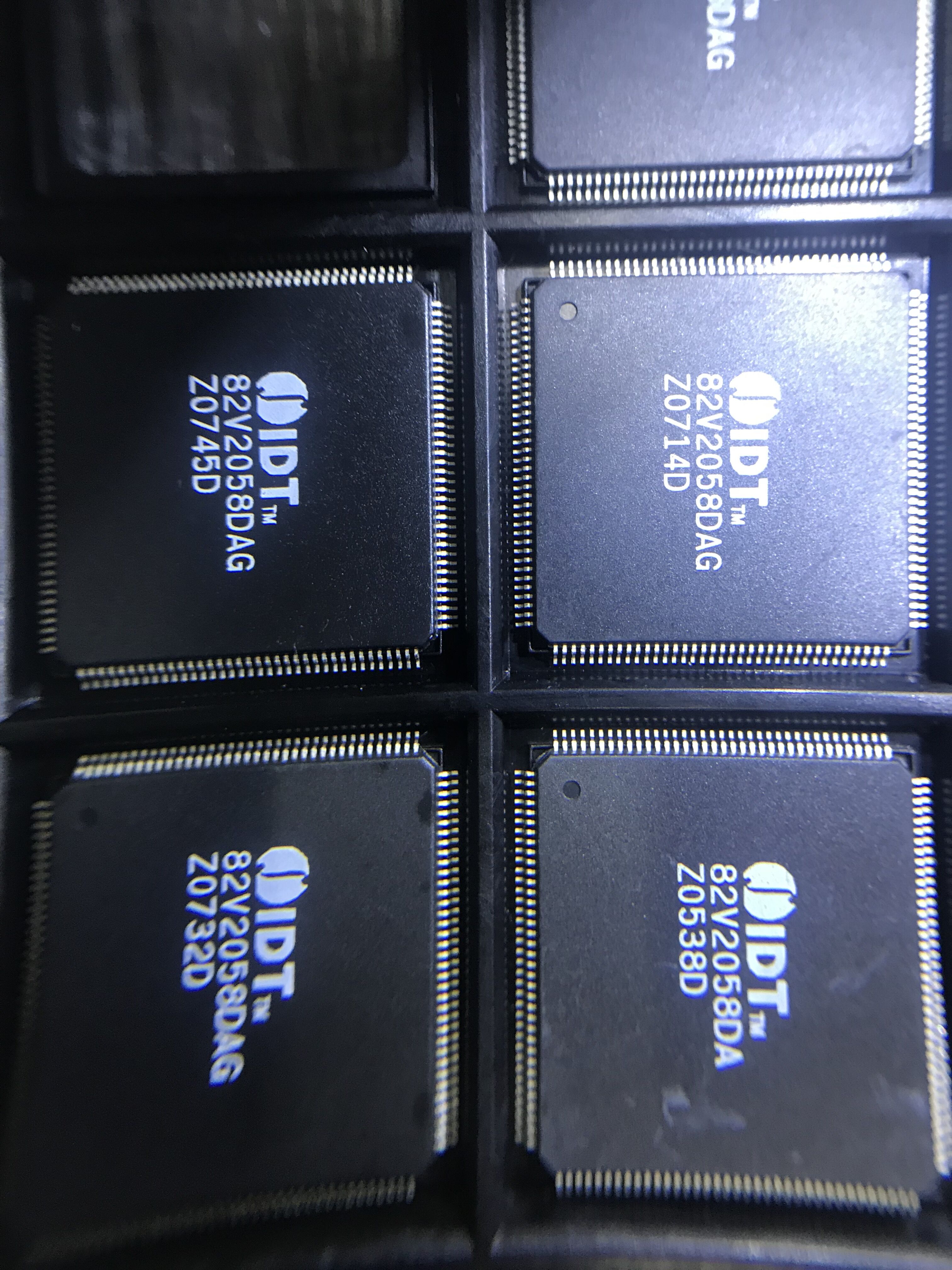 IDT82V2058DA IDT82V2058DAG 82V2058DA 全新保质量实体