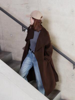 btbstudio羊毛中长款简约大衣