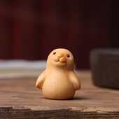 崖柏木可爱小海豹手把件实木雕刻桌面摆件办公室工位可爱摆件装 饰