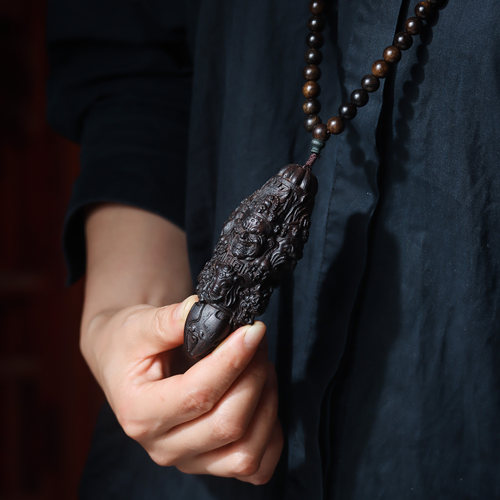 沉香木雕刻金刚杵手把件