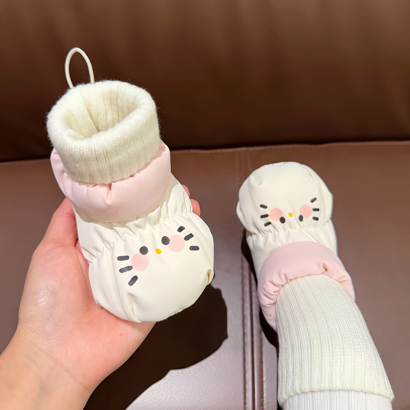 可爱婴儿学步鞋小月龄宝0-