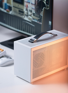 闪鳞S300 7800X3D RTX5070TI独显主机宿舍迷你diy背包itx电脑整机