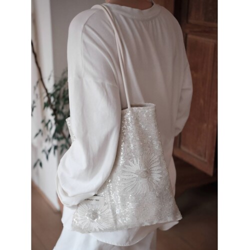 白色小雏菊亮片单肩包