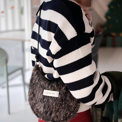 小众气质重工棕七彩毛呢百搭女生通勤单肩拉链月牙斜挎包生日礼物