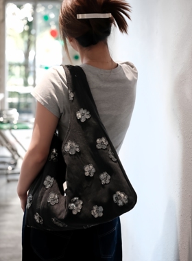 气质时髦银花朵牛仔时尚单肩腋下帆布hobo流浪包大容量包包