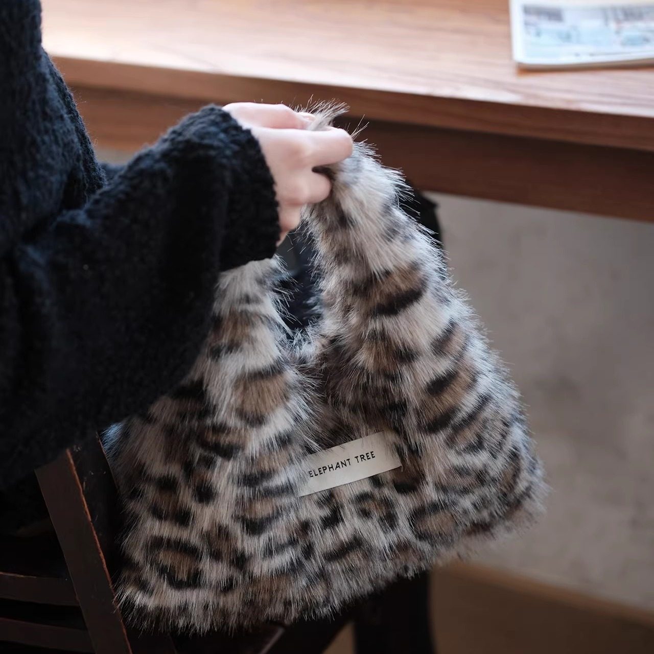 小众美拉德棕豹纹毛毛小hobo水桶帆布遛弯包小众包包可爱闺蜜礼物,箱包皮具/热销女包/男包,通用款女包,淘宝优惠券,粉丝福利购,淘宝优惠卷