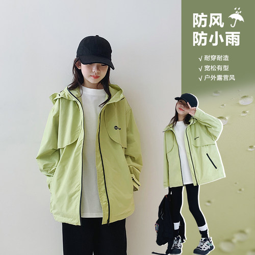艾上朵春秋常规冲锋衣外套连帽